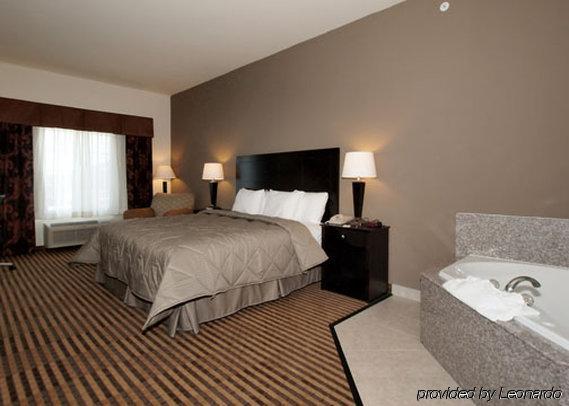 Comfort Inn & Suites Near Bethel College Newton Quarto foto