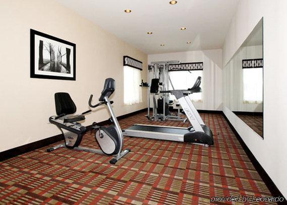 Comfort Inn & Suites Near Bethel College Newton Facilidades foto